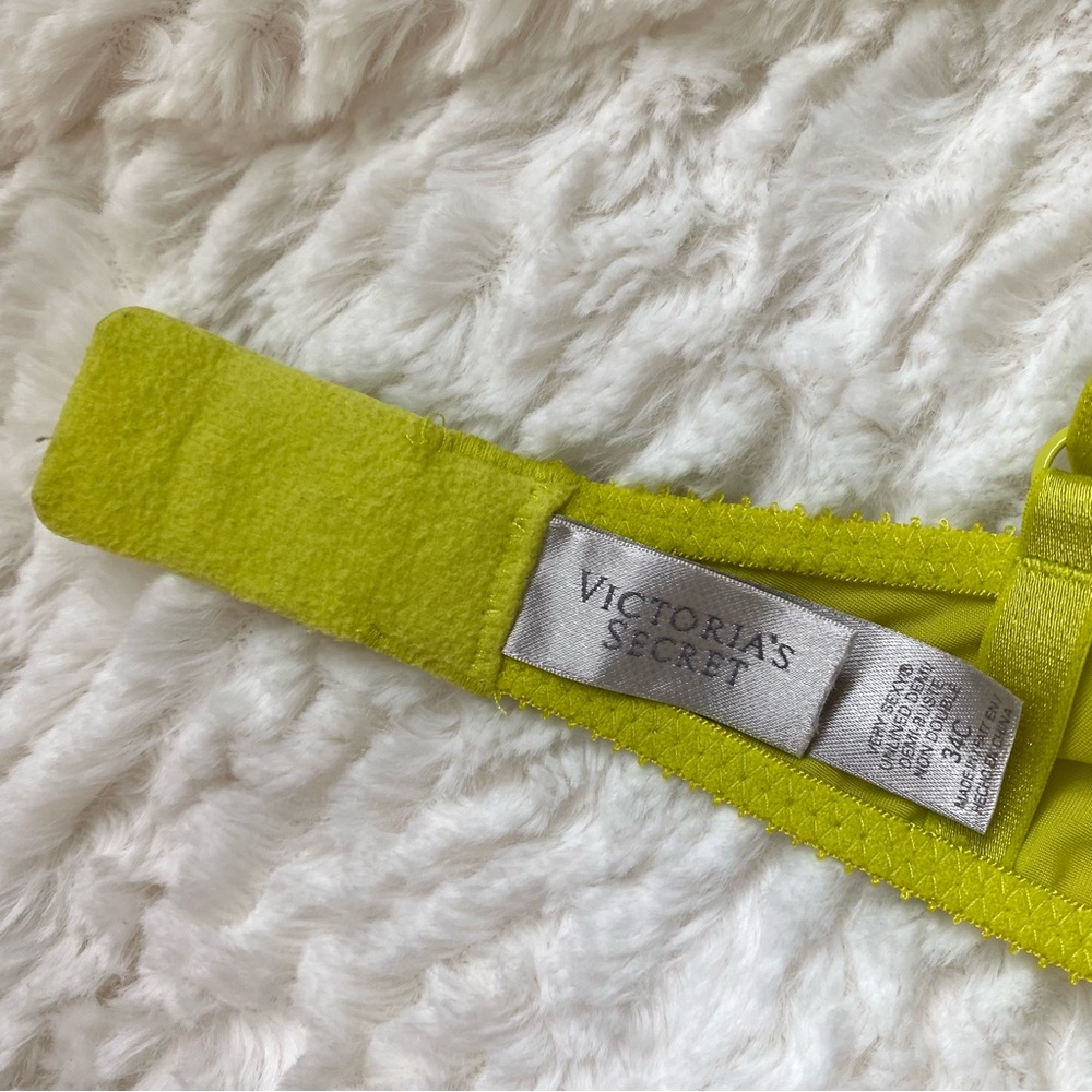 Lace Underwire Bra in Lime Green - Picture 6 of 6